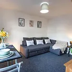 Flat 1 Sunnyside Contractor Long Stay By Shortstayuk